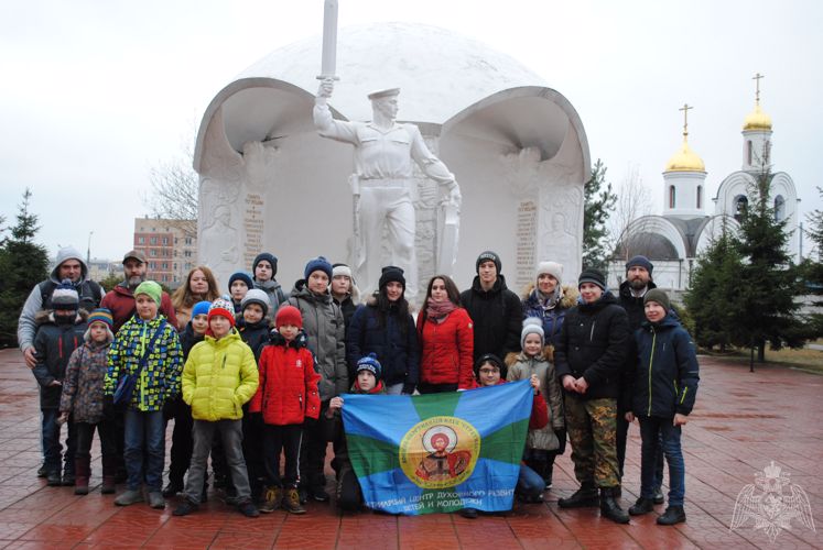 В День Героев Отечества сотрудники столичного СОБР провели военно-патриотическое мероприятие для детей