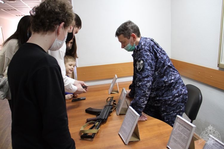 День открытых дверей, посвященный 5-летию Росгвардии, прошел в одном из подразделений столичной вневедомственной охраны 