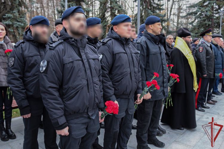 Столичные росгвардейцы приняли участие в открытии  мемориала коллегам, погибшим при исполнении служебного долга