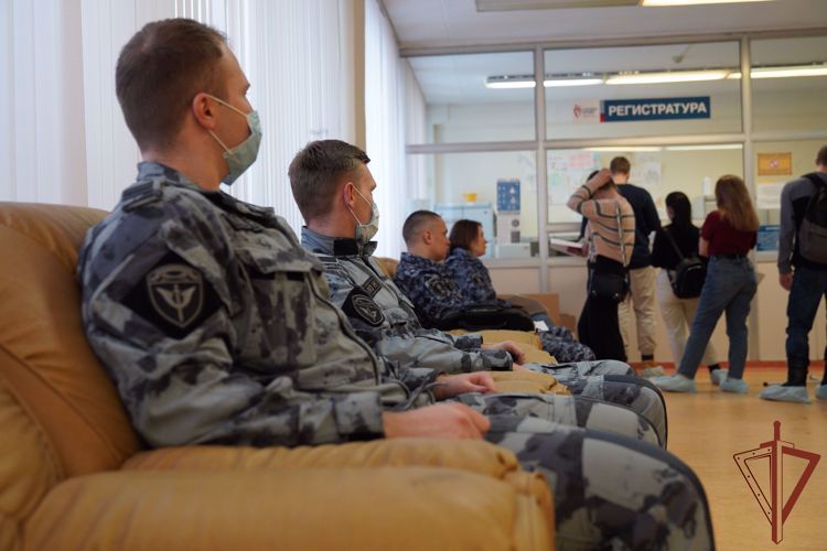 Более 45 литров донорской крови сдали росгвардейцы для столичных клиник