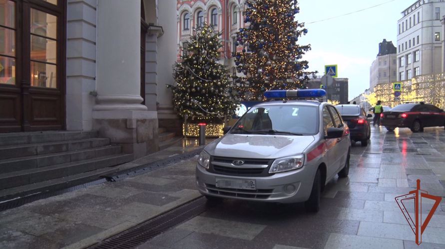 Росгвардейцы обеспечили безопасность на Международном Благотворительном Кадетском Балу в Москве