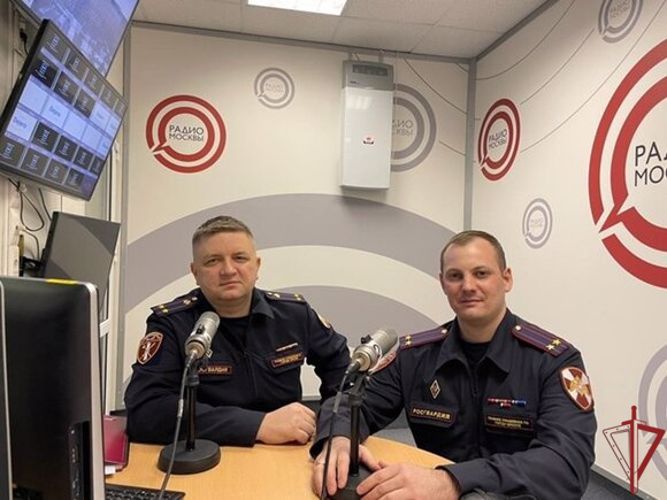 Росгвардейцы рассказали о правилах перевозки и хранения оружия на «Радио Москвы»