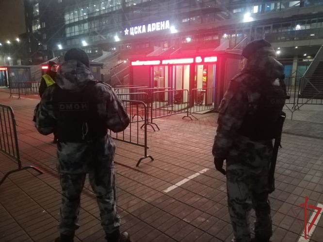 Сотрудники Росгвардии обеспечили безопасность проведения хоккейных матчей в Москве