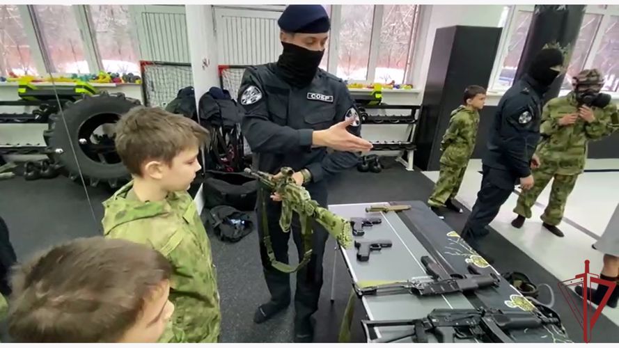 Ведомственную акцию «Неделя мужества» провели столичные росгвардейцы