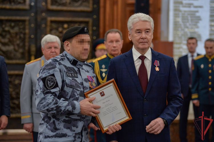 Мэр Москвы Сергей Собянин вручил благодарности сотрудникам  столичного главка Росгвардии 
