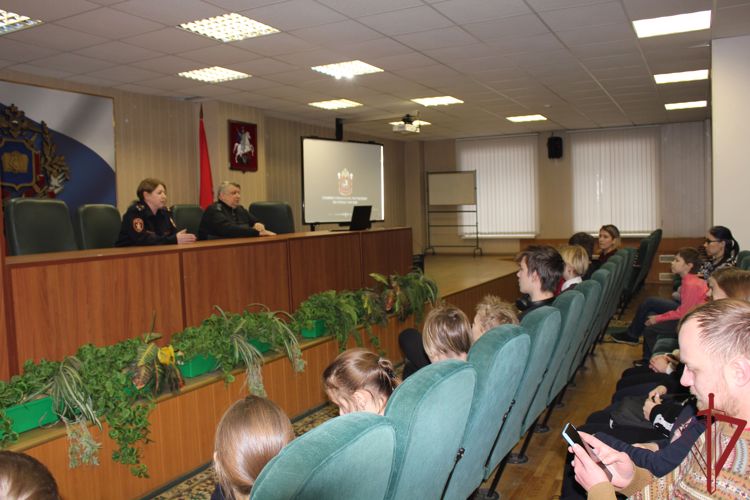День открытых дверей провели для детей в столичном главке Росгвардии