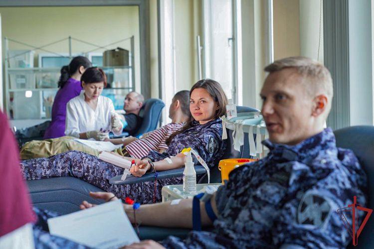 Всероссийская акция "от сердца к сердцу" проходит в столичном главке Росгвардии