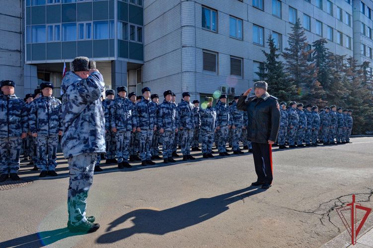 В Москве сотрудники ОМОН«Авангард» открыли аллею славы в день памяти погибших боевых товарищей