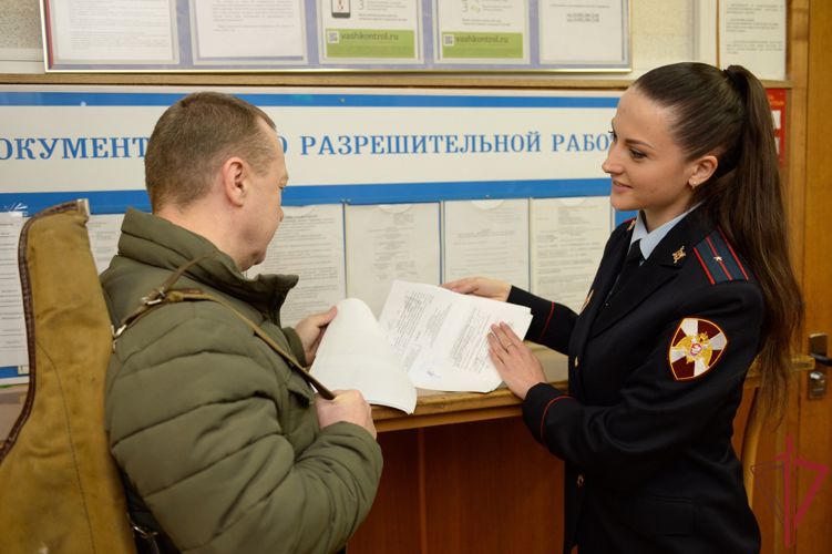 Росгвардия рекомендует минимизировать оборот оружия в период майских праздников на территории Москвы