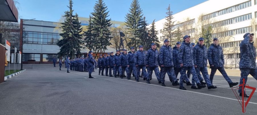 Более 130 росгвардейцев успешно завершили обучение в центре подготовки им. Героя Советского Союза С.Х. Зайцева в Москве