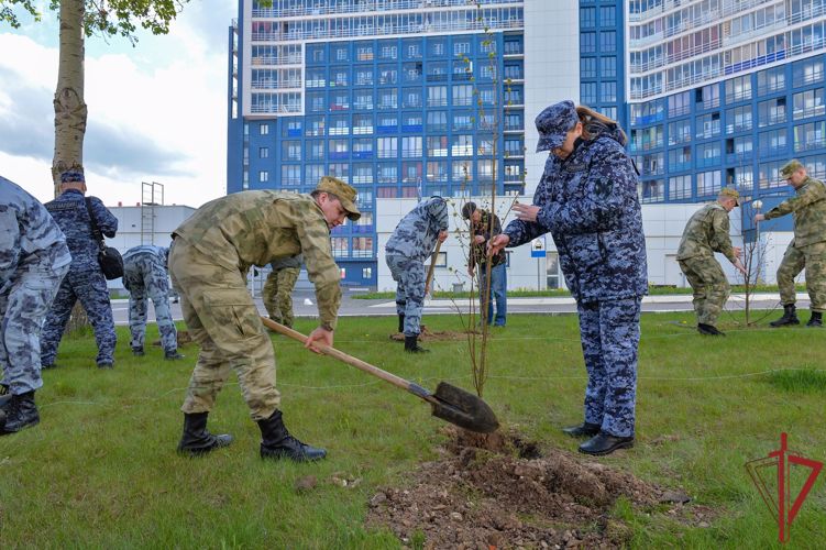 Акция «Лес Победы» прошла в столичном главке Росгвардии