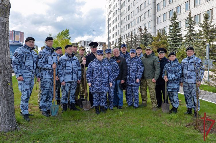 Акция «Лес Победы» прошла в столичном главке Росгвардии