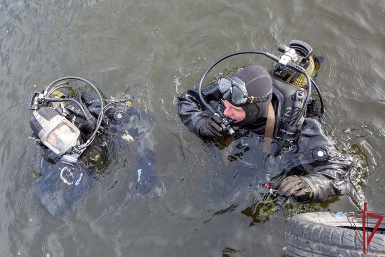 Водолазы Росгвардии отмечают профессиональный праздник