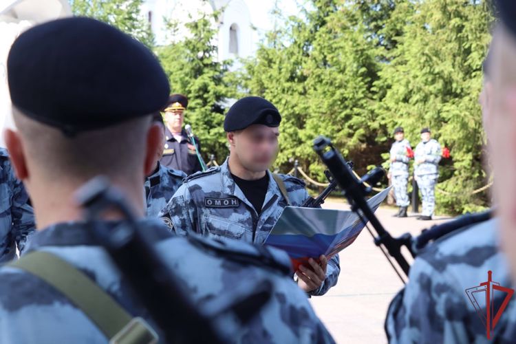 В Москве бойцы ОМОН «Авангард» приняли присягу