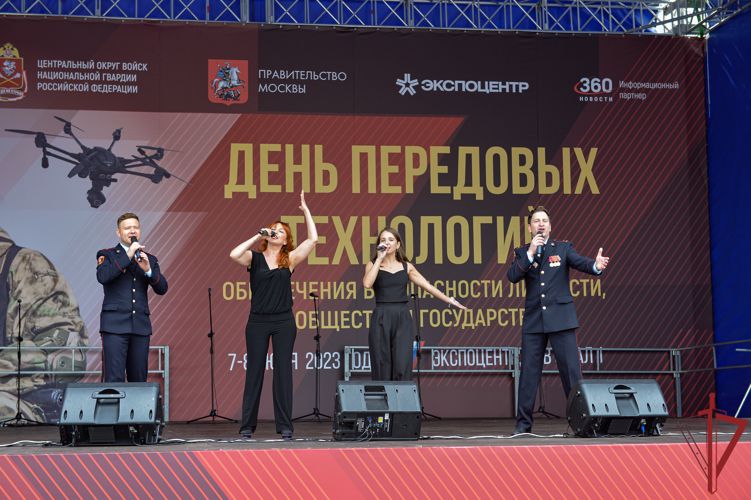 Подразделения столичного главка приняли участие на выставке «День передовых технологий» в Москве