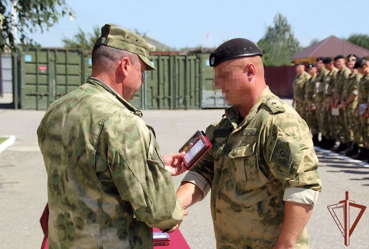 Бойцов столичного ОМОН «Авангард» поздравили с завершением служебной командировки на Северном Кавказе