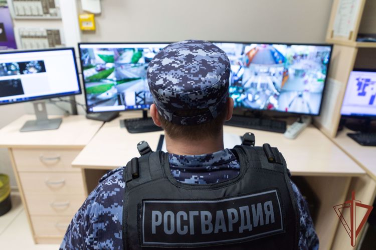 Патруль Росгвардии задержал в Москве напавшего на посетителя детской больницы