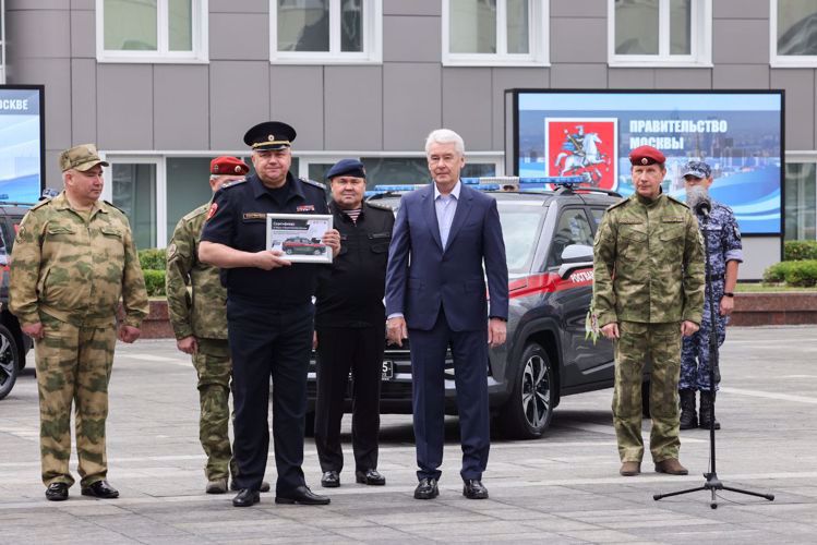 Столичные росгвардейцы получили 100 новых автомобилей «Москвич-3»