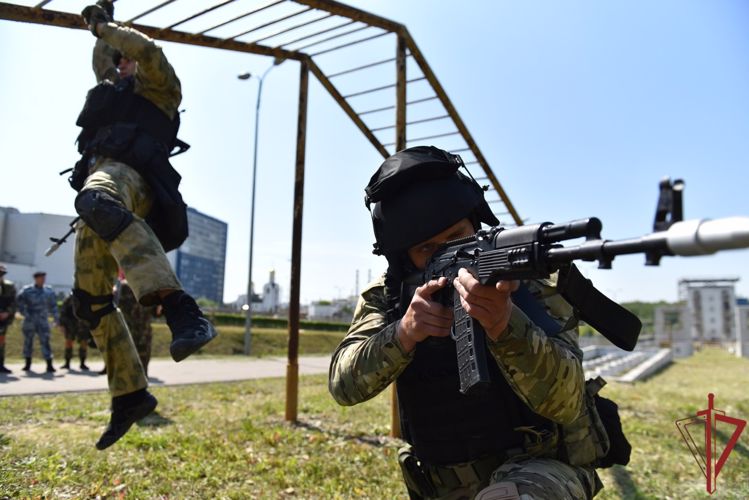 В столичном ОМОН «Авангард» определили лучших по военно-прикладным видам спорта