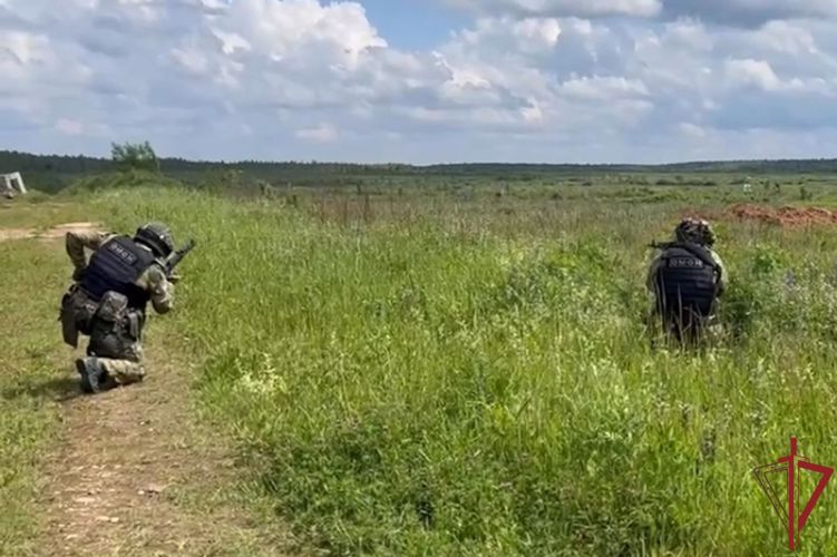 Столичный ОМОН «Меч» на транспорте завершил полевой выход