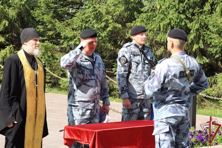 В Москве росгвардейцы торжественно приняли присягу