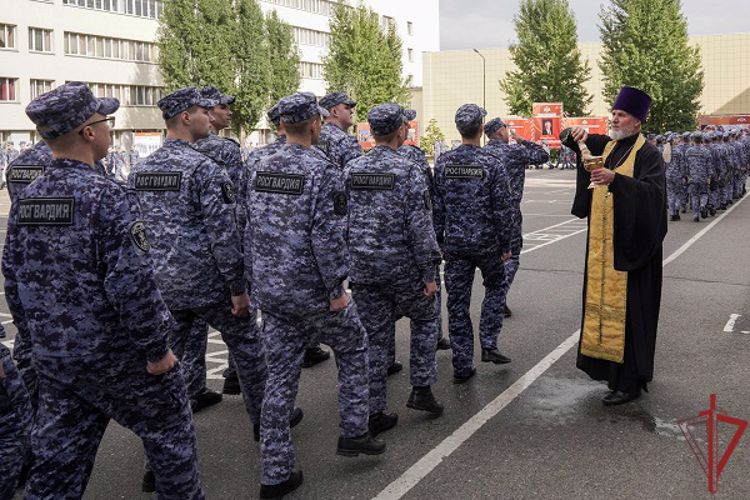 Более 200 сотрудников столичного главка Росгвардии завершили профессиональное обучение