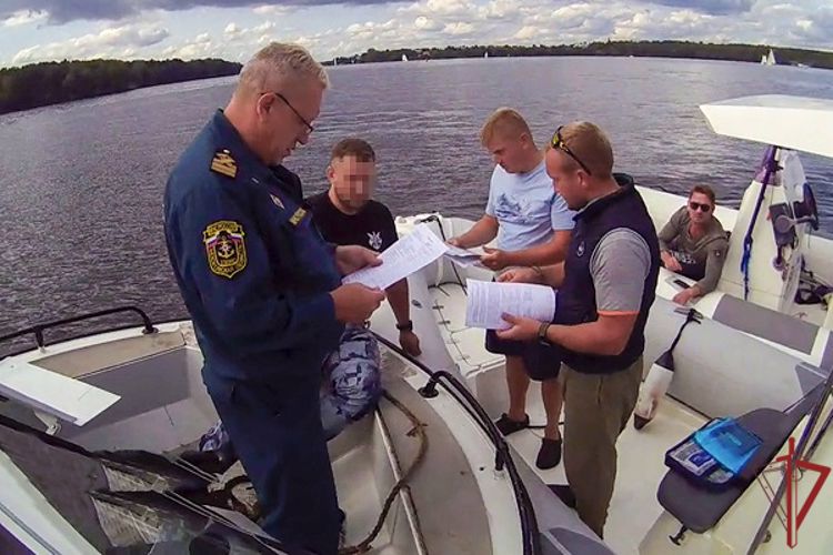 Столичные росгвардейцы совместно с МЧС провели профилактическое мероприятие на водохранилищах Подмосковья