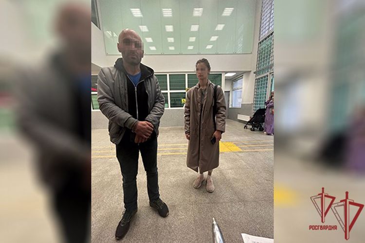 Столичные росгвардейцы задержали подозреваемых в хищении хозяйственных товаров 