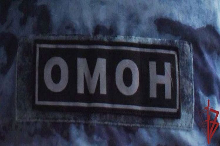 Появилось видео задержания спецназом Росгвардии участников ОПГ, подозреваемых в мошенничестве