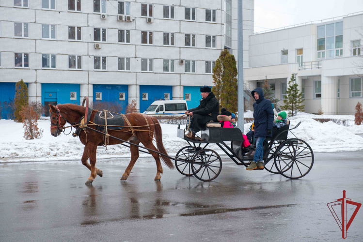 Для сотрудников стажеров вневедомственной охраны Главного управления Росгвардии по г. Москве была организована экскурсия в Центральном музей войск национальной гвардии.