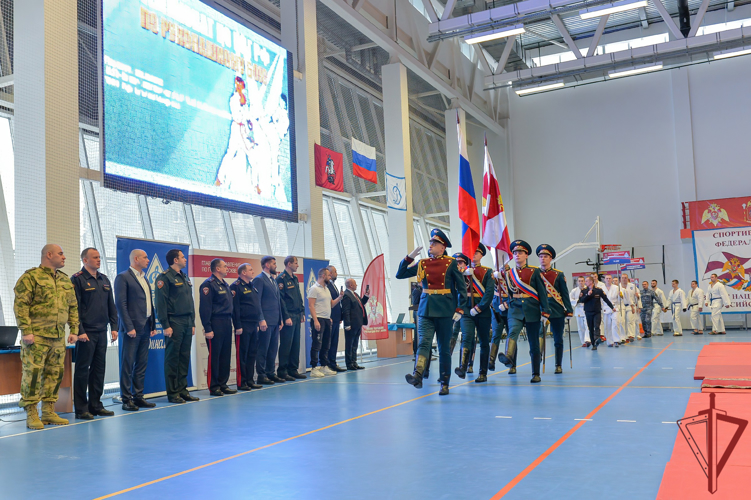Команда столичного главка стала чемпионом Центрального округа Росгвардии по рукопашному бою