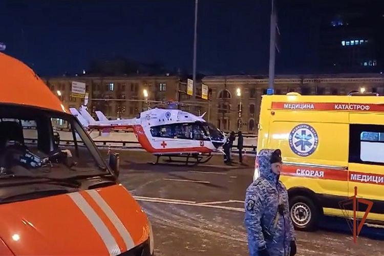 Росгвардейцы оказали помощь спасателям при локализации крупного пожара в Москве