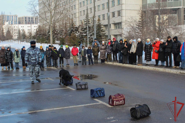 В ОМОН «Авангард» состоялся День открытых дверей