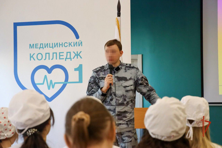 Росгвардейцы провели мероприятия, посвященные 35-летию вывода войск из Афганистана в Москве