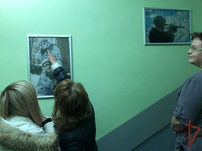 Выставка фоторабот росгвардейцев «На службе Отечеству» проходит в Москве
