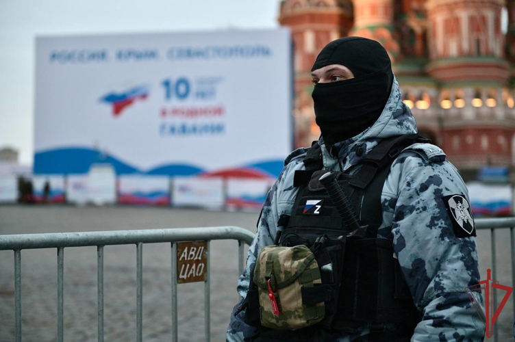 Росгвардия обеспечила безопасность проведения митинг-концерта на Красной площади в День воссоединения Крыма с Россией