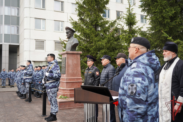 В Главном управлении Росгвардии по г. Москве почтили память погибших товарищей.