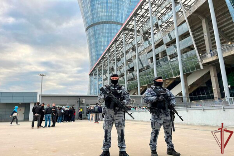 Росгвардейцы обеспечили безопасность во время футбольного матча в Москве