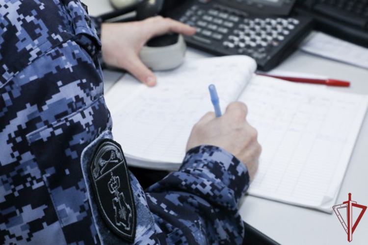 Столичные сотрудники Росгвардии задержали двух мужчин с наркотиками 