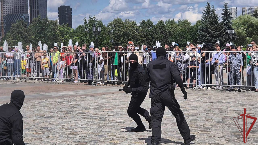 Столичные росгвардейцы продемонстрировали свое мастерство на Поклонной горе