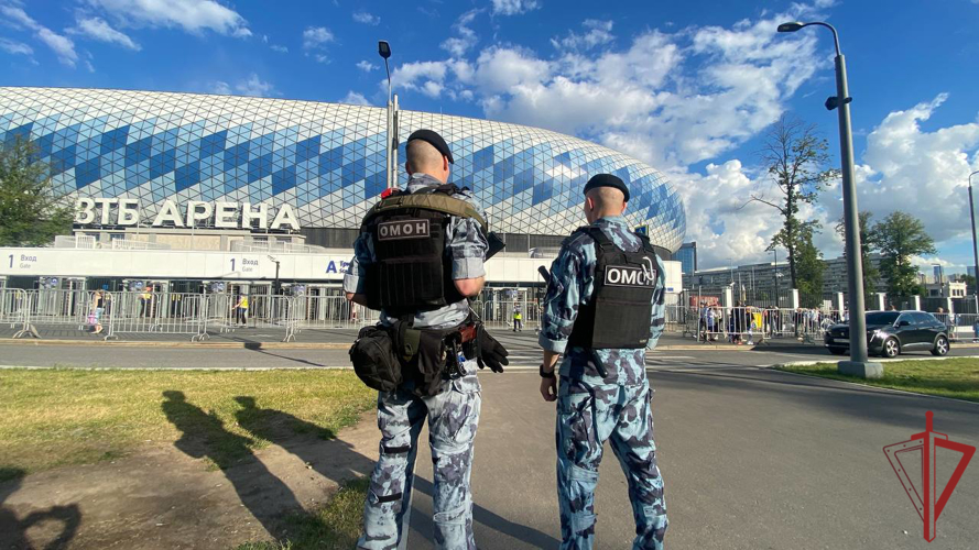 Росгвардейцы обеспечили безопасность во время футбольных матчей в Москве