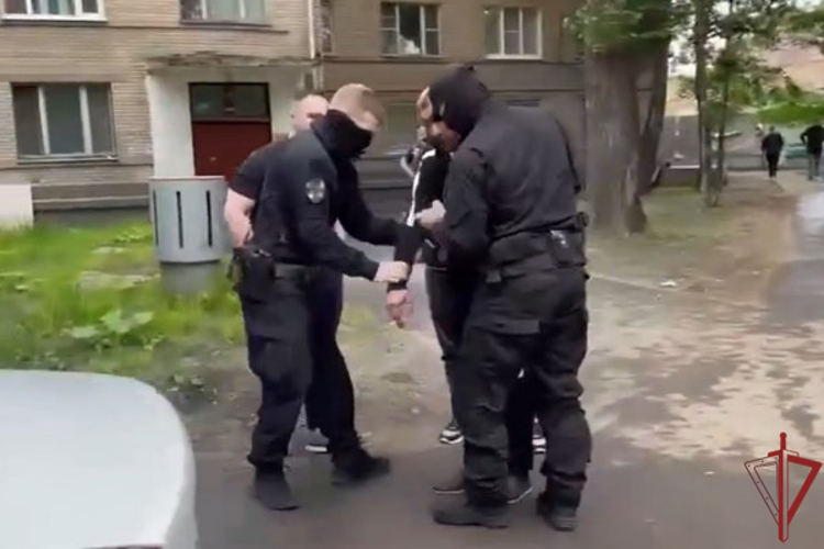 Столичный спецназ Росгвардии задержал рецидивиста, совершившего грабеж