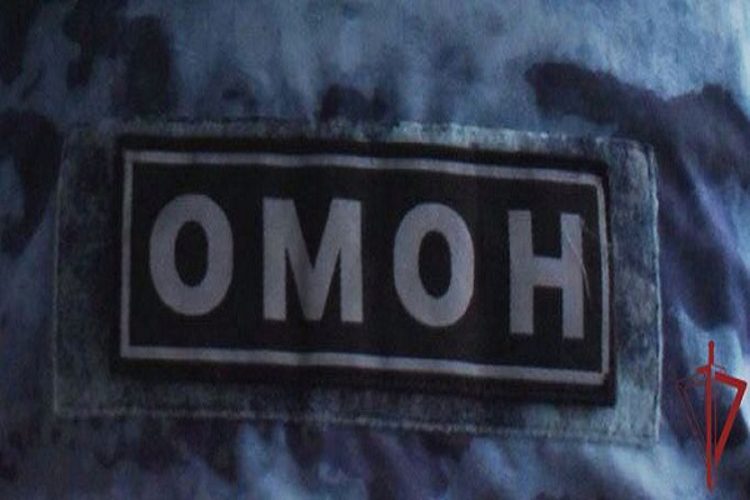 Сотрудники Росгвардии задержали подозреваемого в хранении наркотиков в Москве (видео)