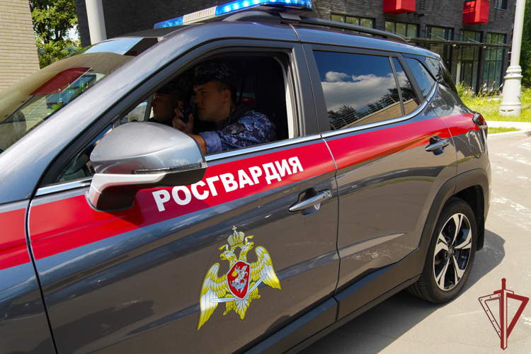 Росгвардейцы помогли найти пропавшего пенсионера в Москве 