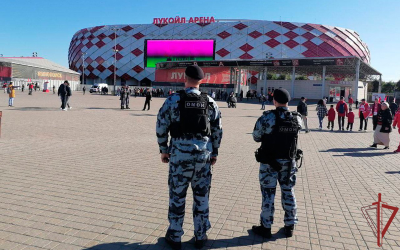 Безопасность футбольного матча обеспечила Росгвардия в Москве