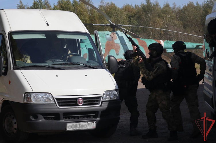 Столичный спецназ Росгвардии прошел боевое слаживание в Подмосковье