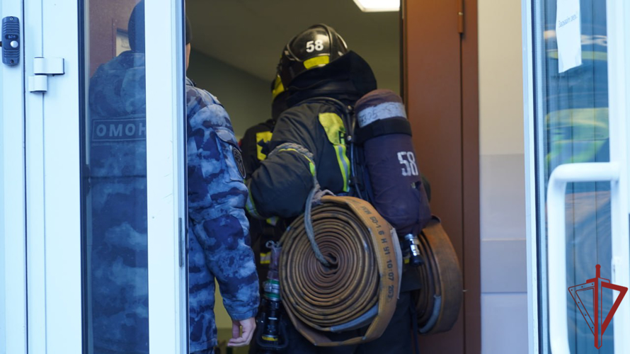 В столичном главке Росгвардии прошли совместные учения с МЧС