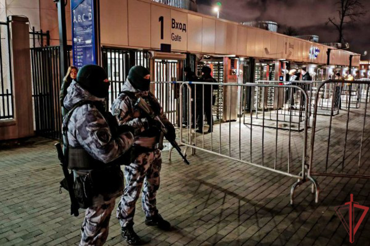Росгвардия обеспечила безопасность матчей КХЛ в Москве 