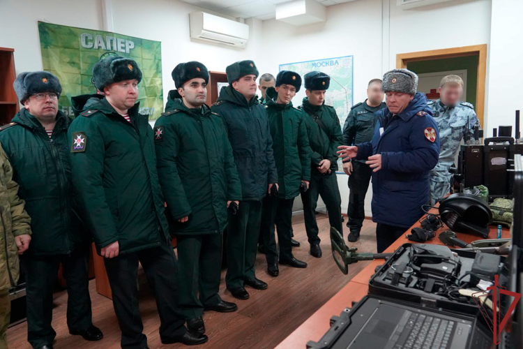 Столичные росгвардейцы провели занятие со слушателями Военно-инженерной академии