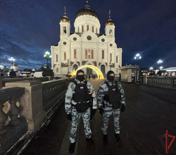 Росгвардейцы обеспечили безопасность рождественских богослужений в Москве